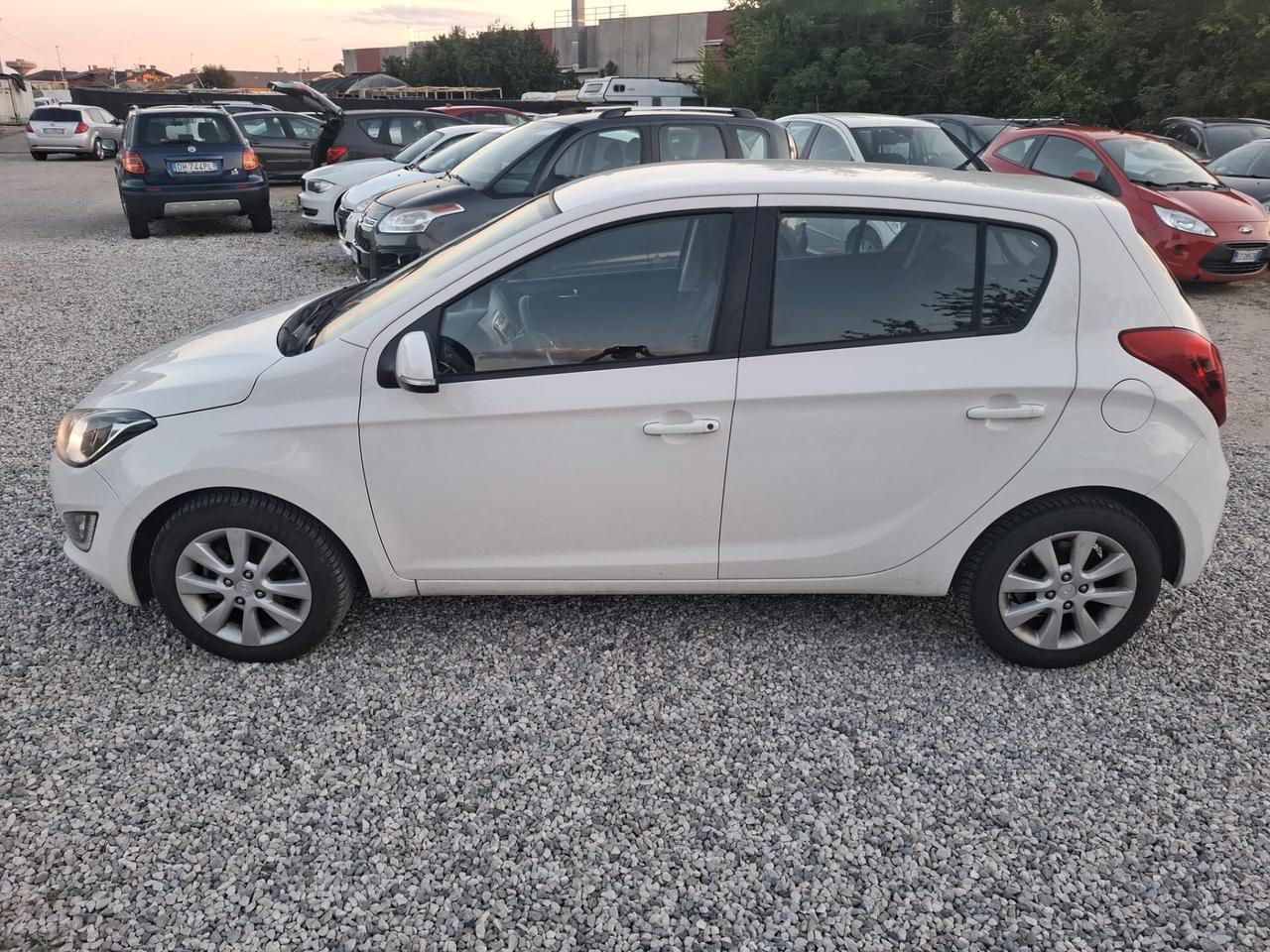 Hyundai i20 1.1 CRDi 5p. Sound Edition