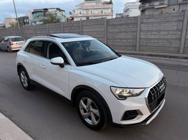 Audi Q3 35 TDI quattro S tronic/TETTO/PELLE/FULL