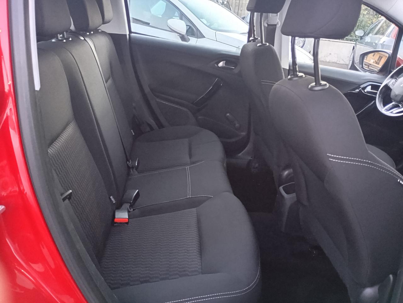 Peugeot 208 5P 1.2 PureTech 82CV Active
