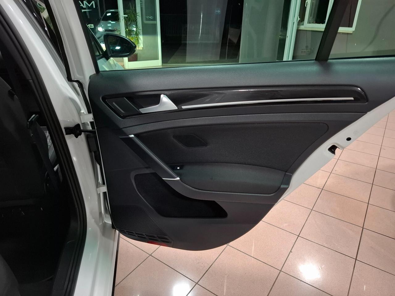 Volkswagen Golf GTD 2.0 TDI BlueMotion