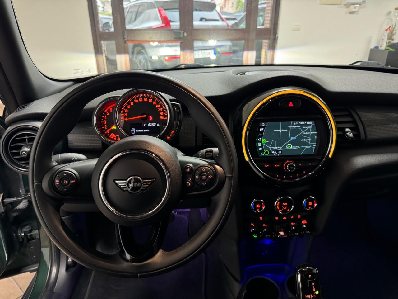 Mini Mini 1.5 Cooper D AUTOMATIC