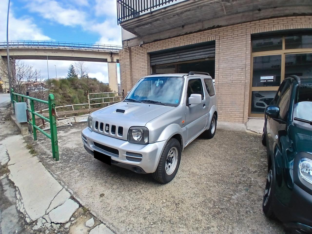 Suzuki Jimny 1.5 DDiS cat 4WD JLX Più