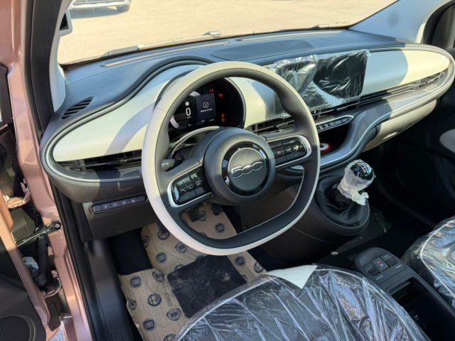 FIAT 500 Berlina Hybrid La Prima