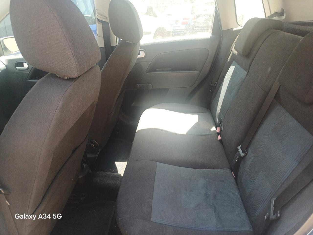 Ford Fiesta 1.4 TDCi 5p. Ghia