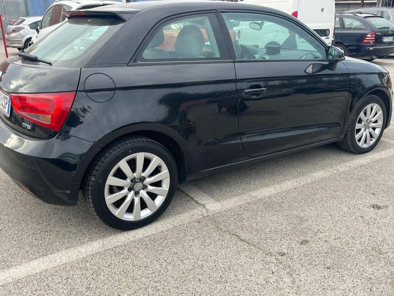 Audi A1 1.4 TFSI S tronic Ambition