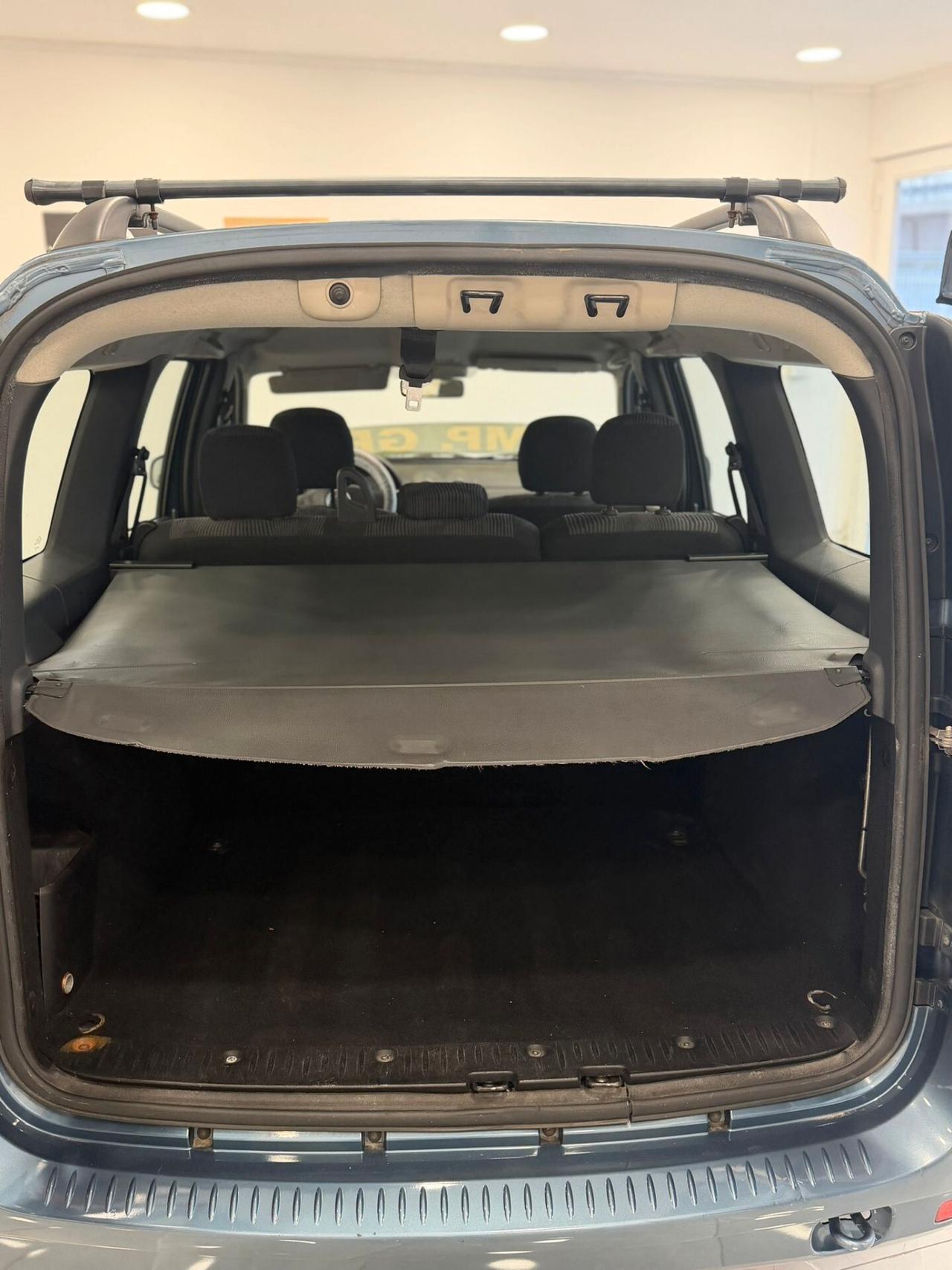 Dacia Logan MCV 1.6 GPL 5 posti Lauréate