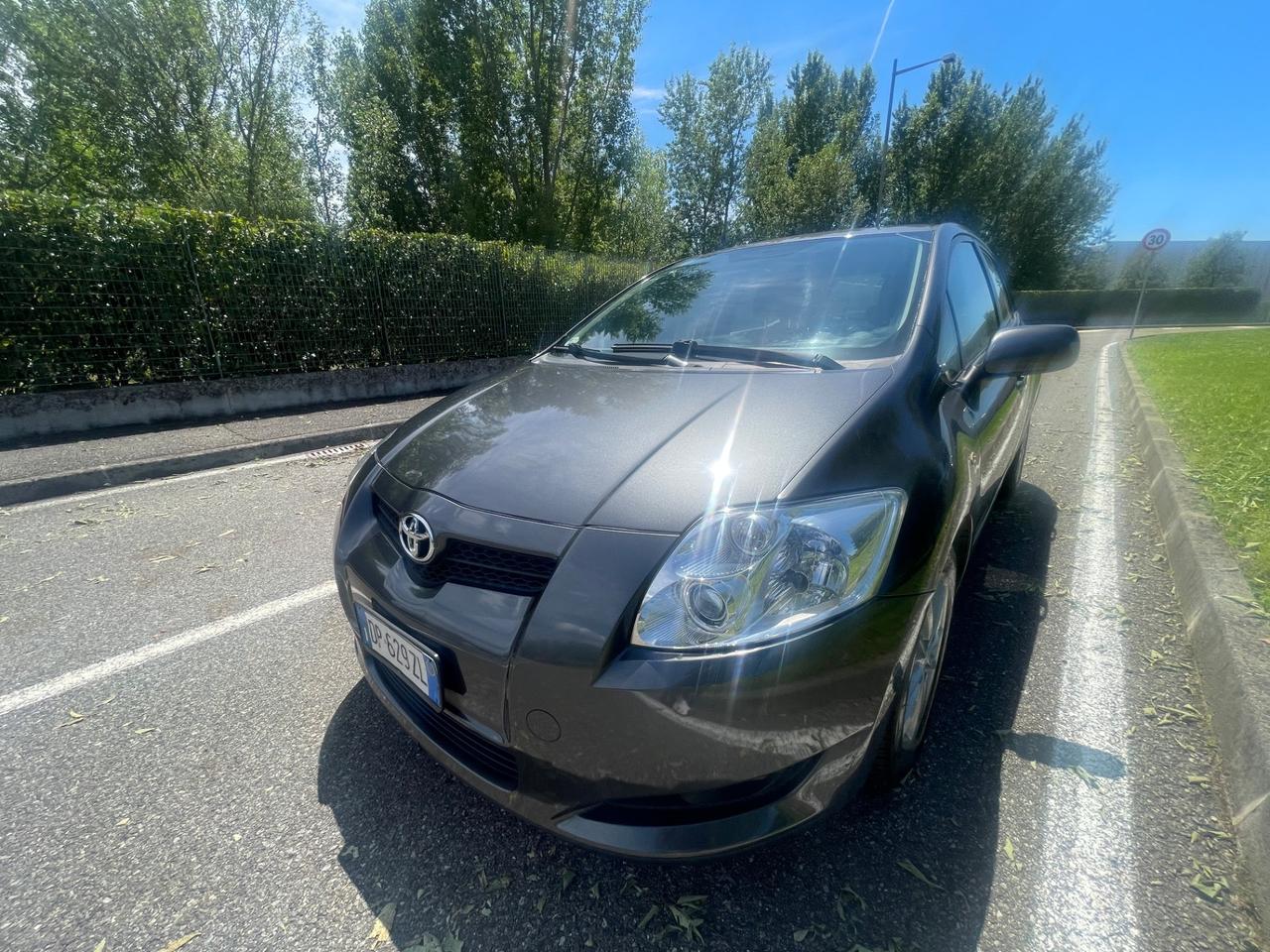 Toyota Auris 2.0 D-4D 5 porte Sol