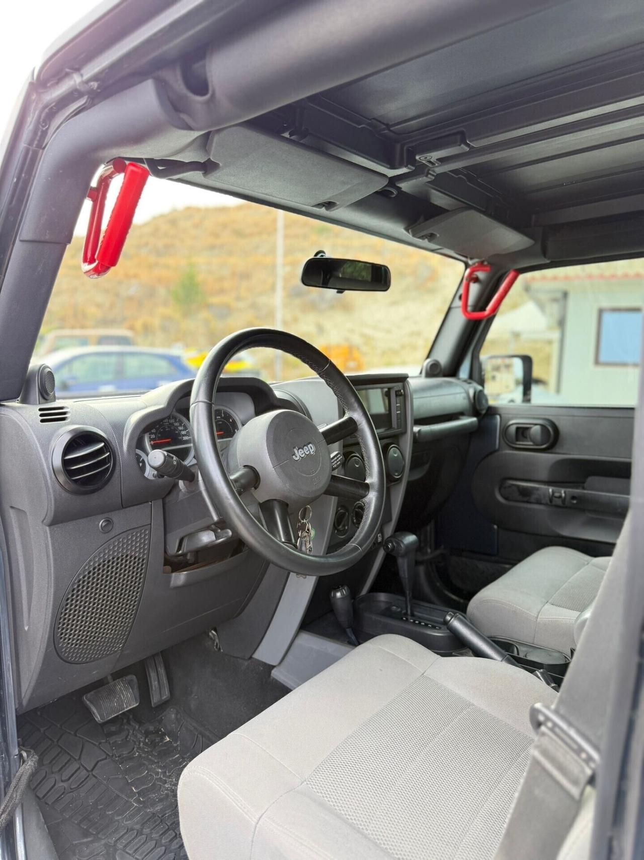 Jeep Wrangler Unlimited 2.8 CRD DPF Sahara Auto