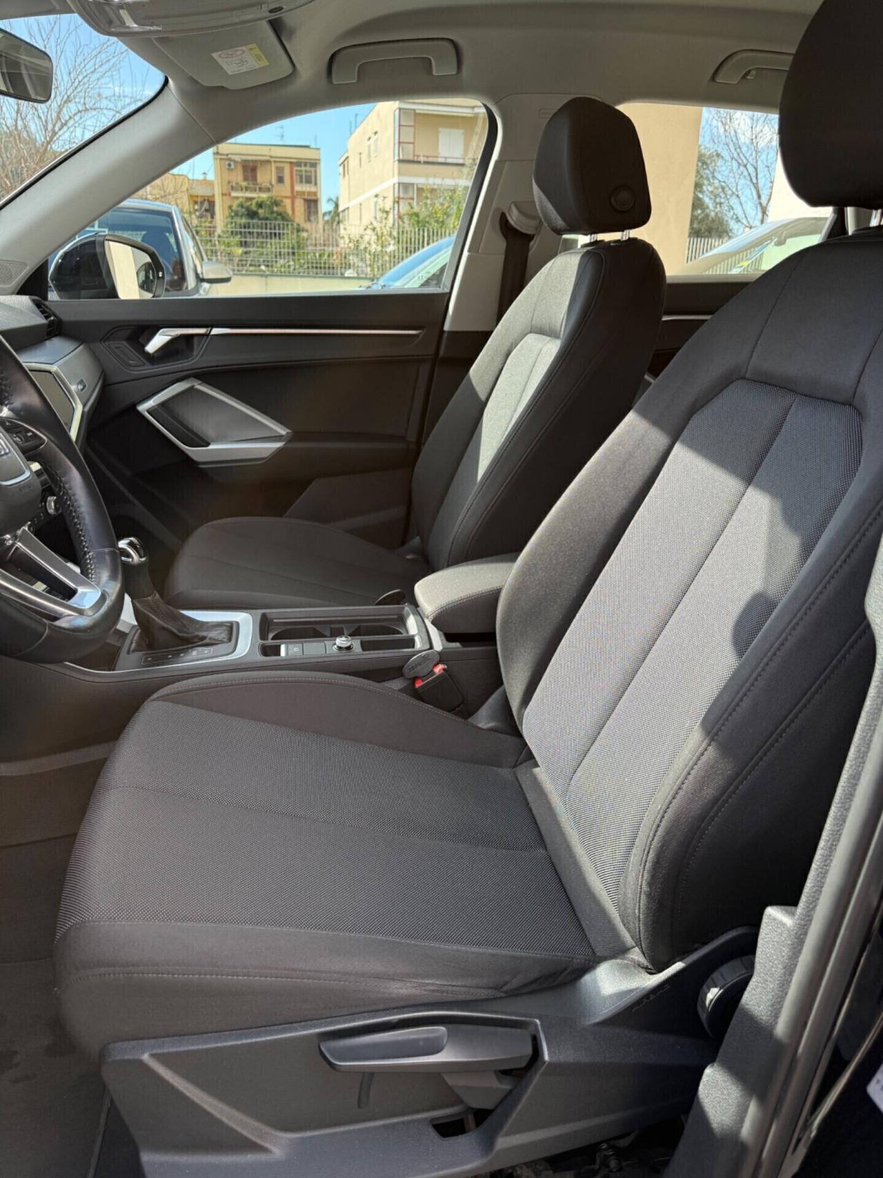 Audi Q3 35 TDI S tronic Business Advanced