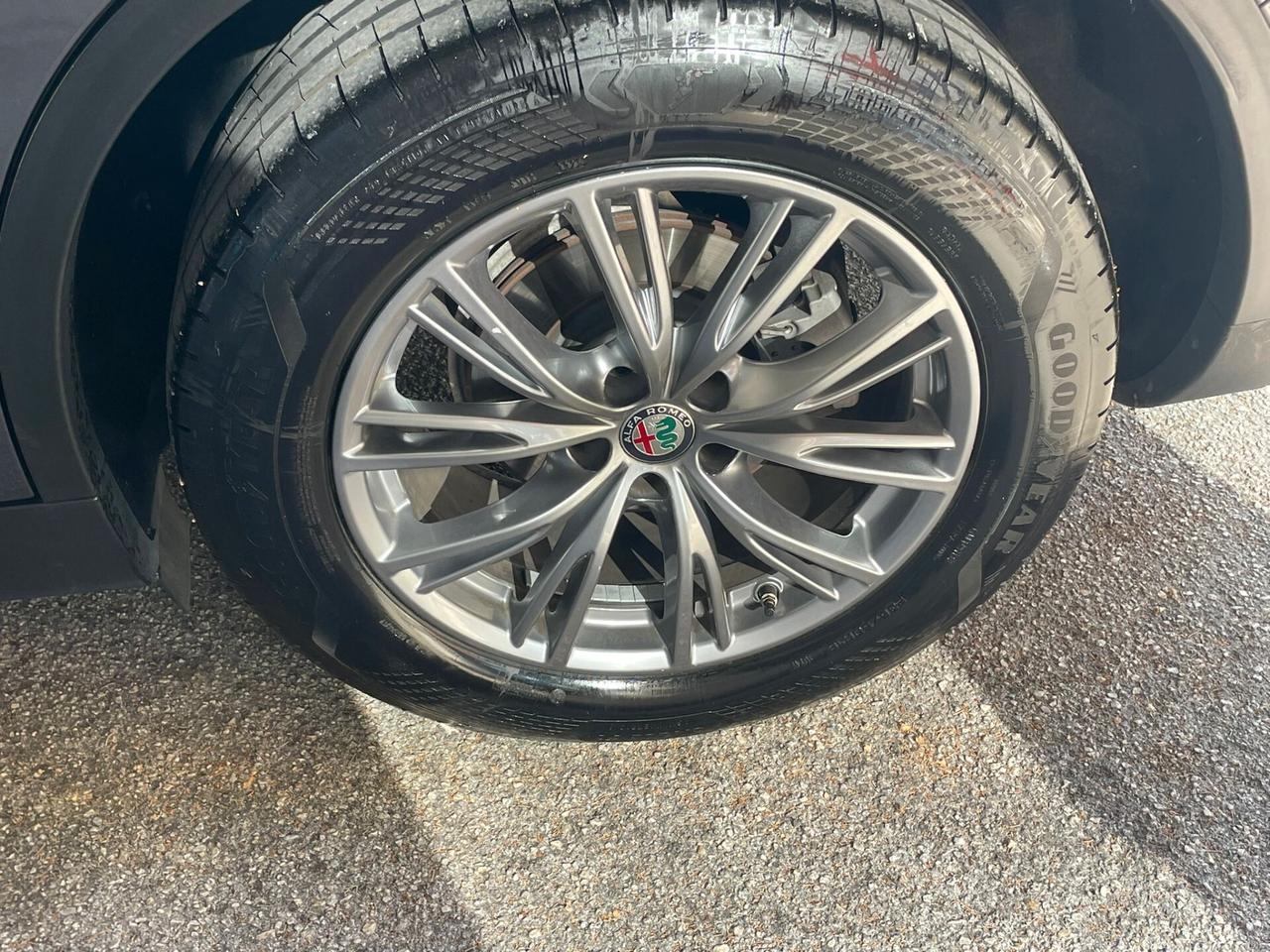 Alfa Romeo Stelvio 2.2 Turbodiesel 190 CV AT8 Q4 Business
