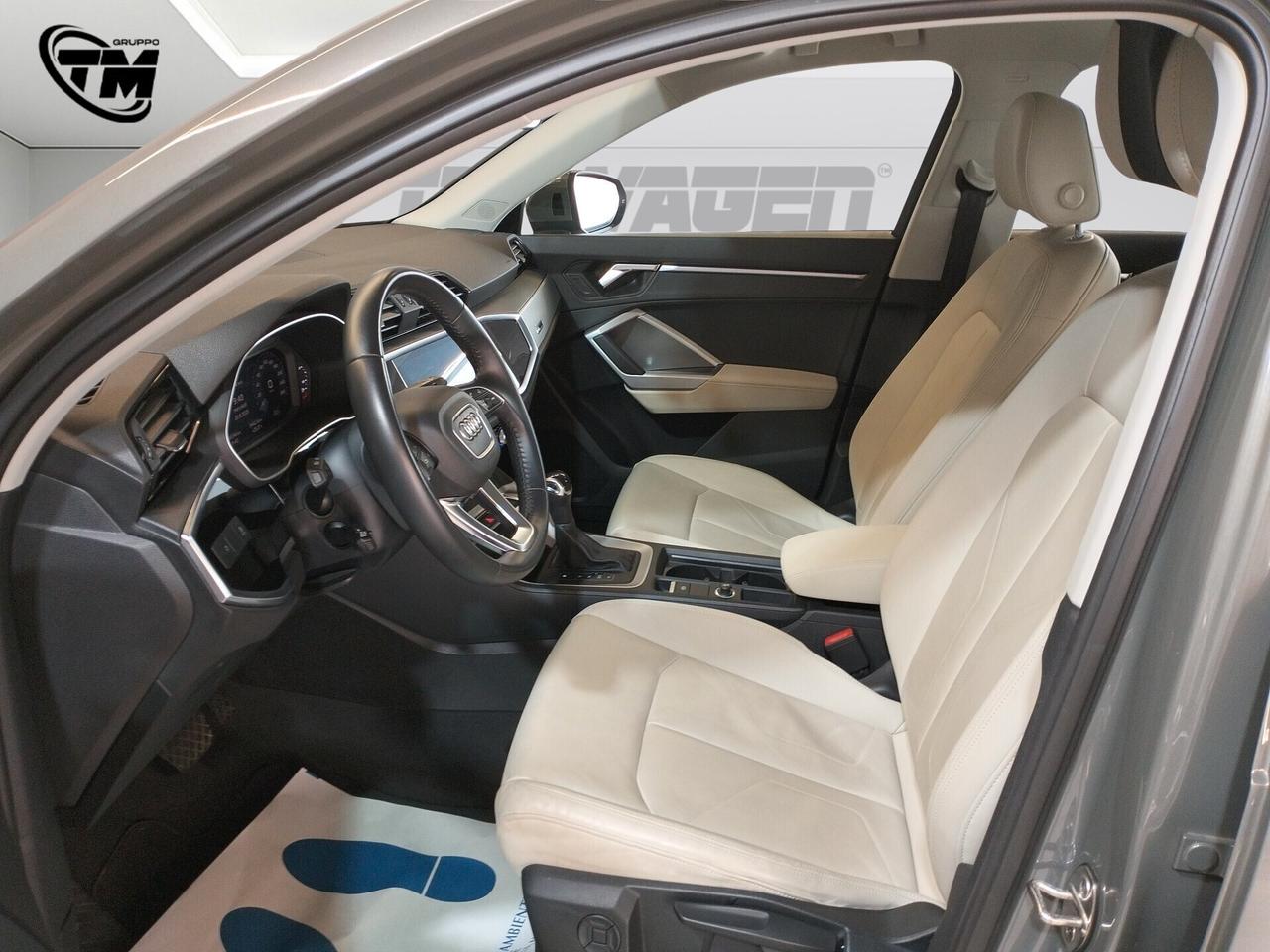 Audi Q3 35 1.5 tfsi Business Advanced s-tronic