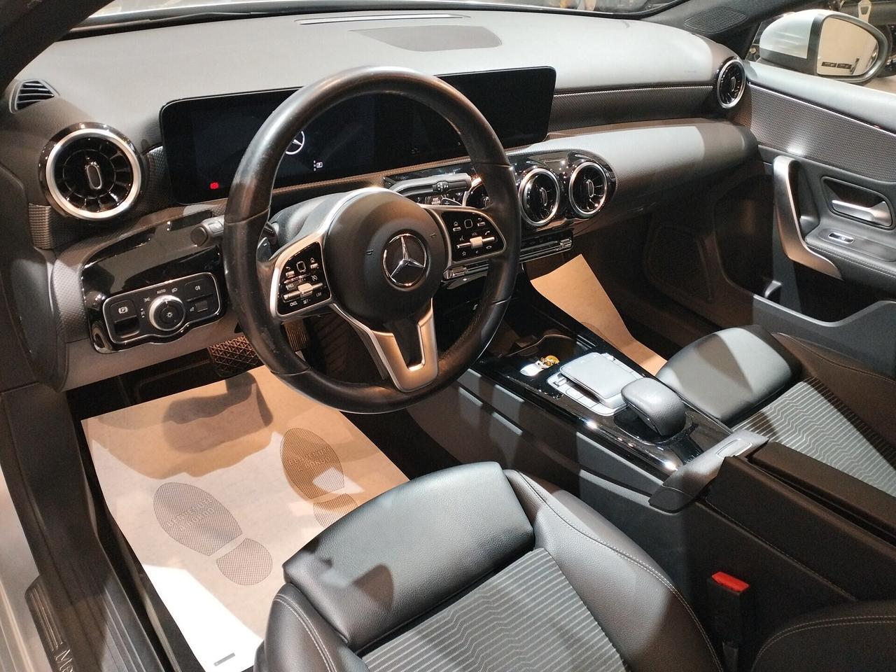Mercedes-Benz A180 d Sport auto *IVA ESPOSTA*
