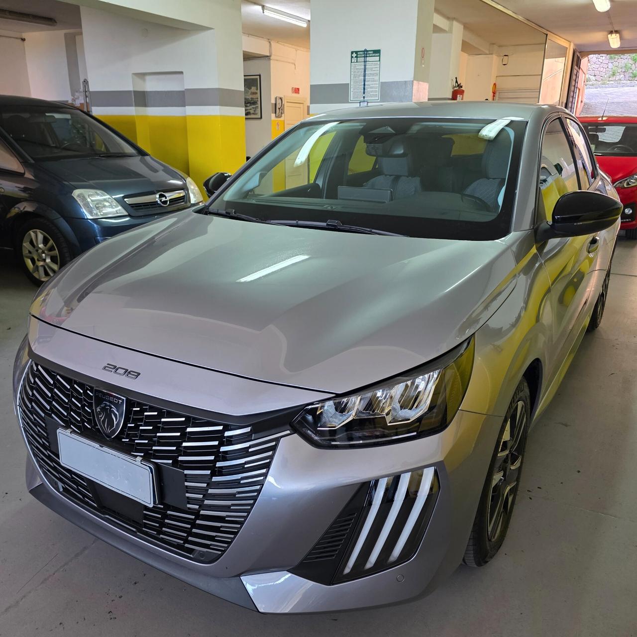 208 PureTech 100 hp 5 porte Business AZIENDALE
