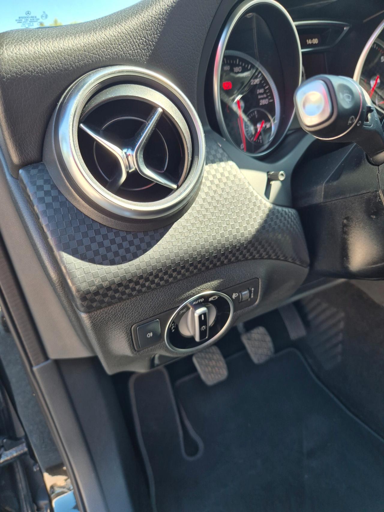 Mercedes-benz A 180 d Premium