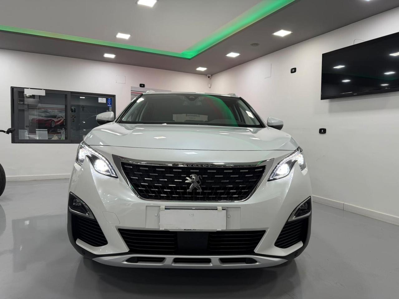 Peugeot 3008 BlueHDi 130 S&S EAT8 Allure