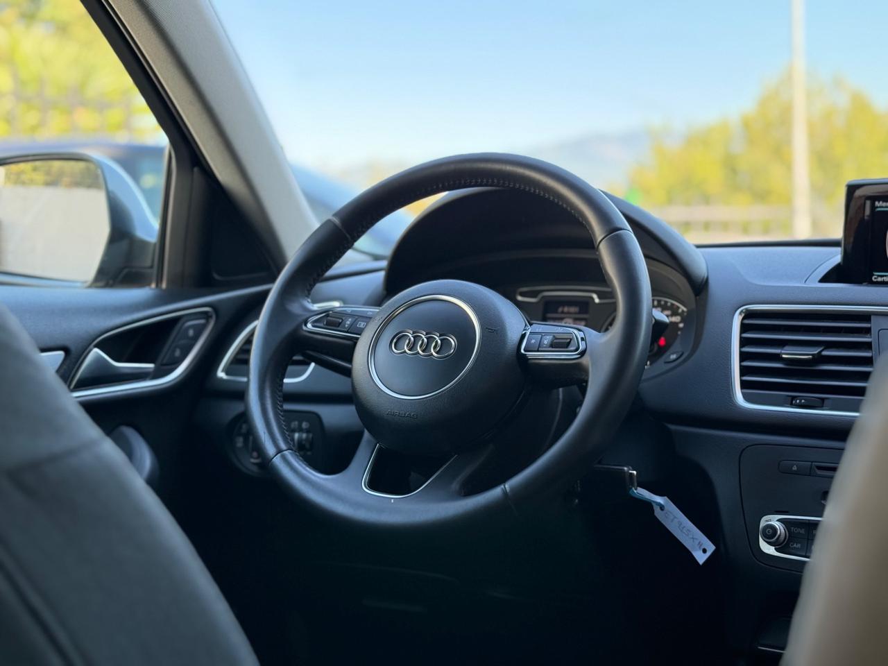 Audi Q3 2.0 TDI Business