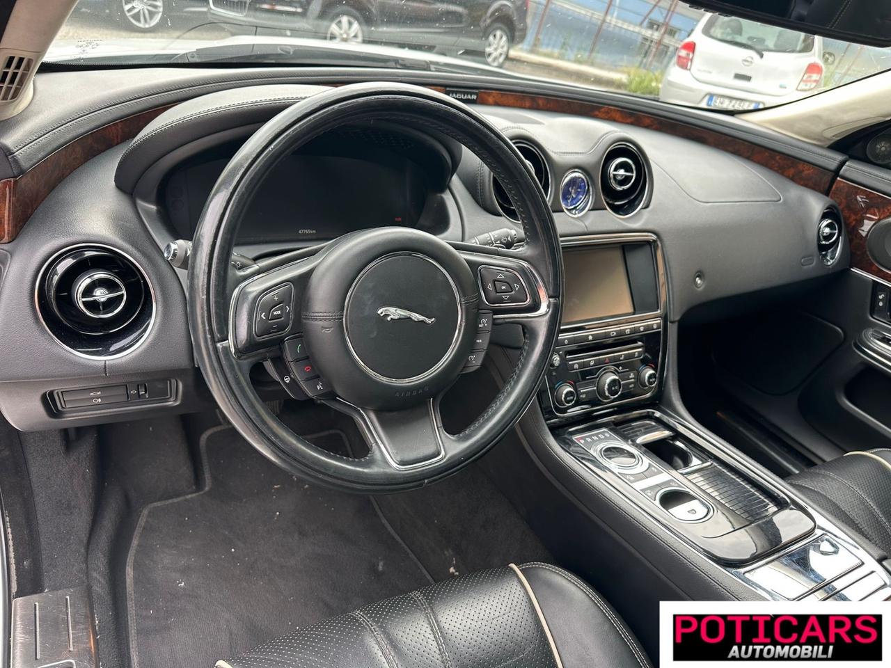 Jaguar XJ 3.0 V6 S/C 340 CV AWD R-Sport