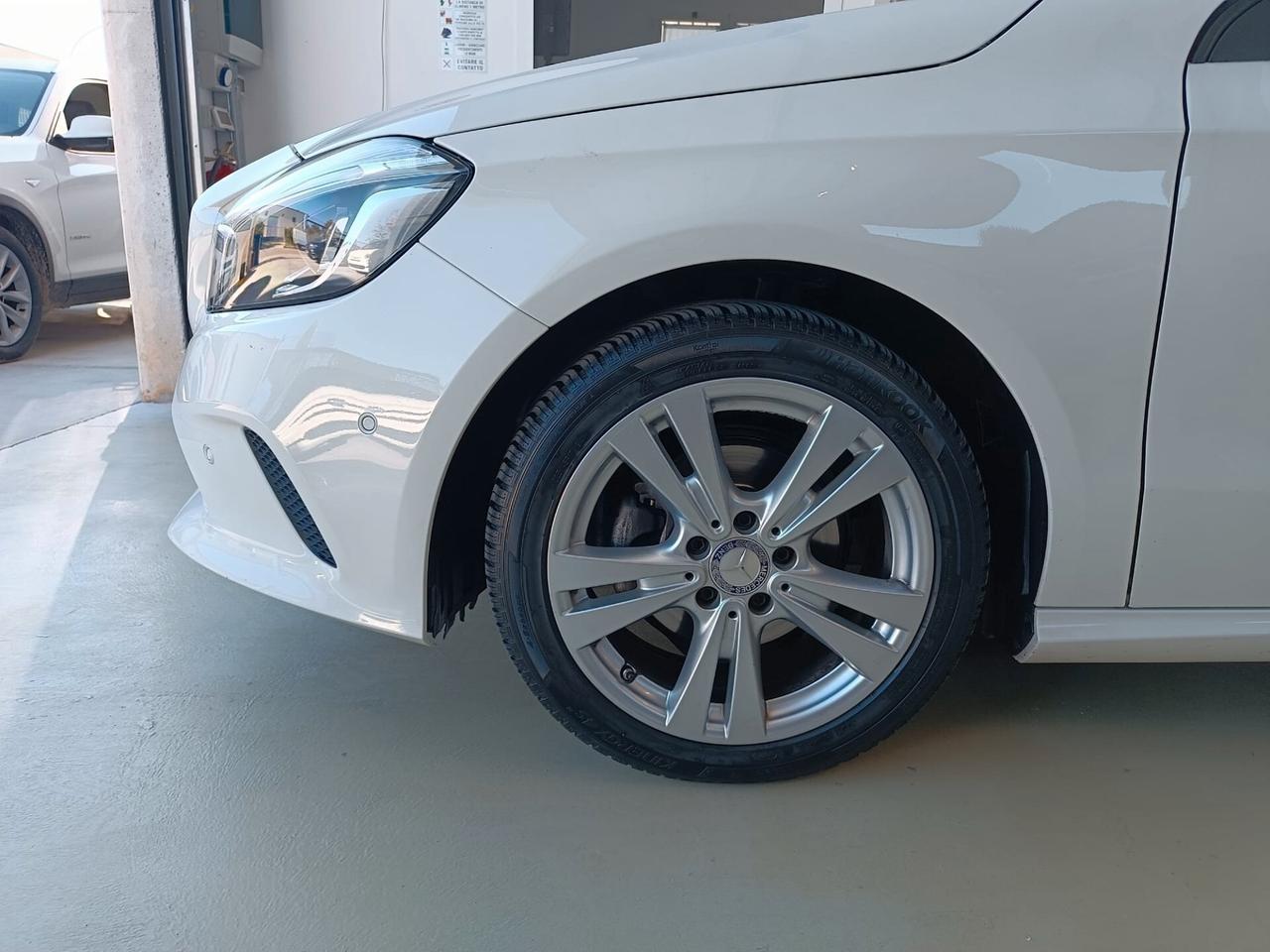 Mercedes-benz A 180 d Automatic Premium