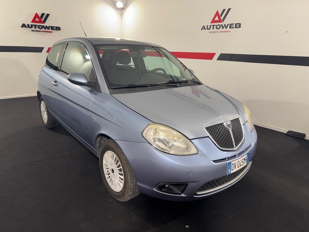 Lancia Ypsilon 1.2 Argento