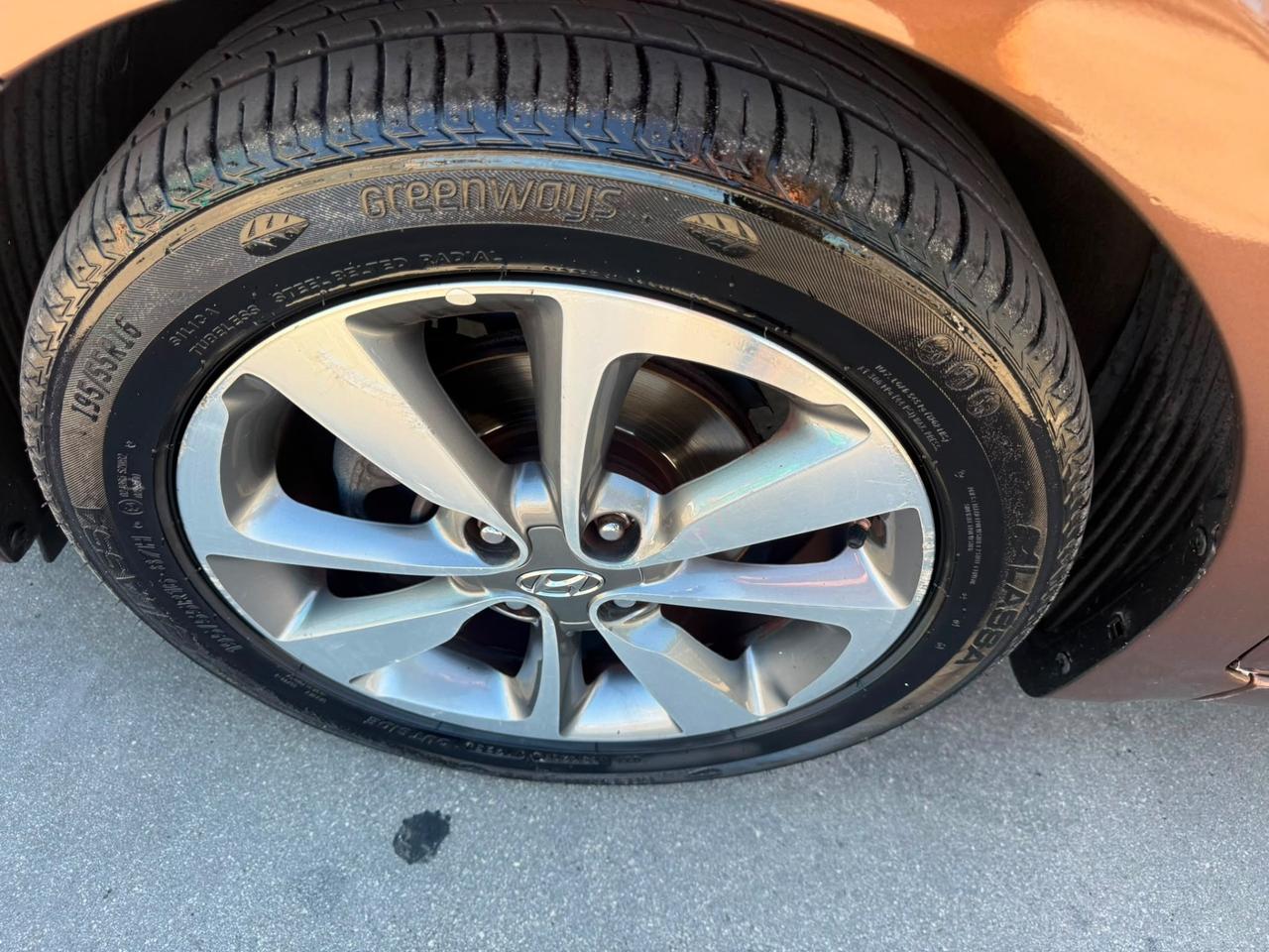 Hyundai i20 1.2 84 CV tetto apribile