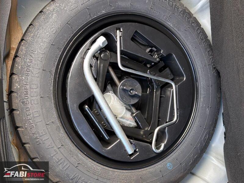 Lancia Ypsilon 1.0 FireFly 70 Cv Hybrid Gold 5 POSTI - Schermo, CarPlay, Ruotino ecc