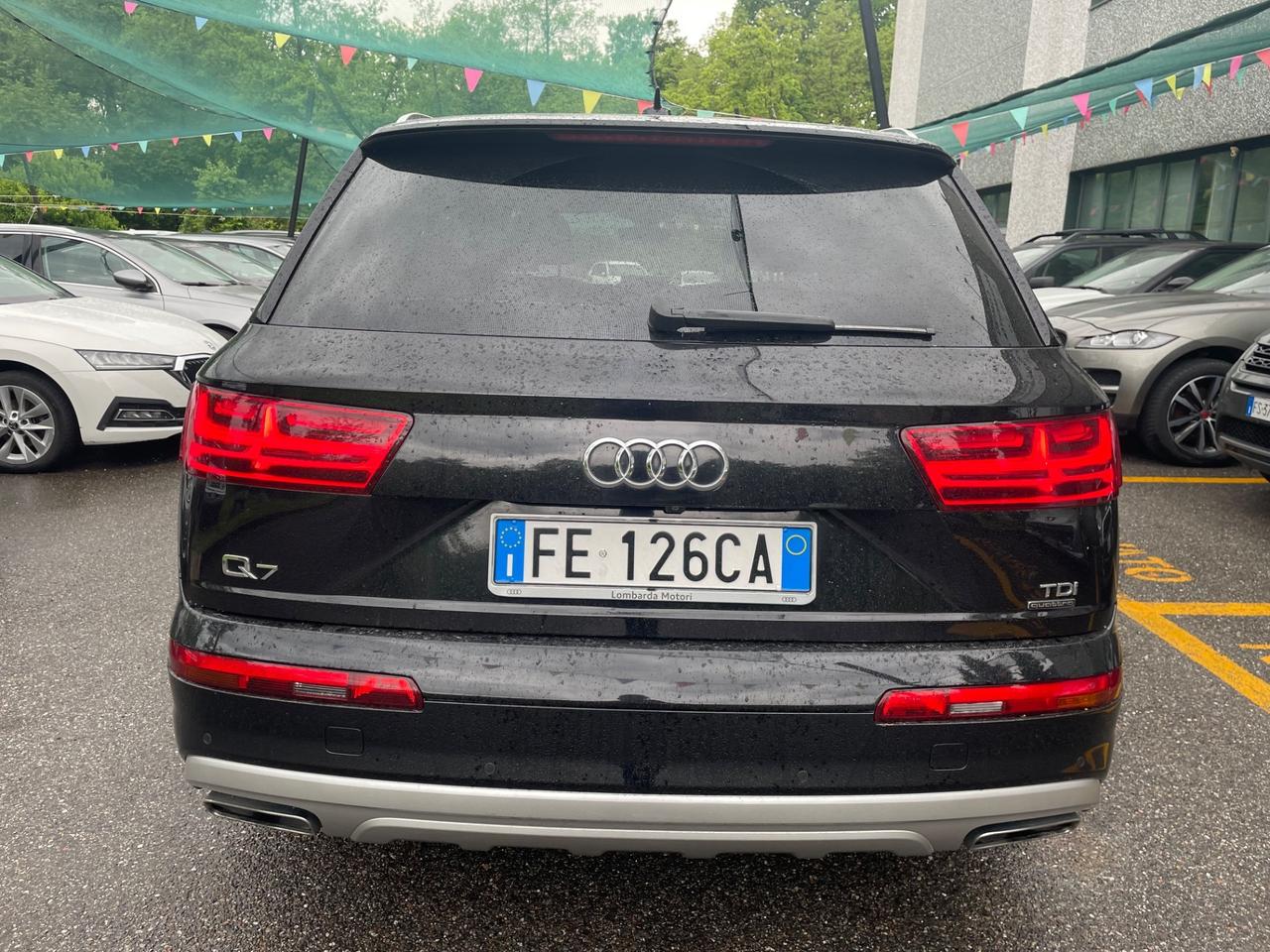 Audi Q7 3.0 TDI 272 CV quattro*Automatik*S line*Tetto*Pelle