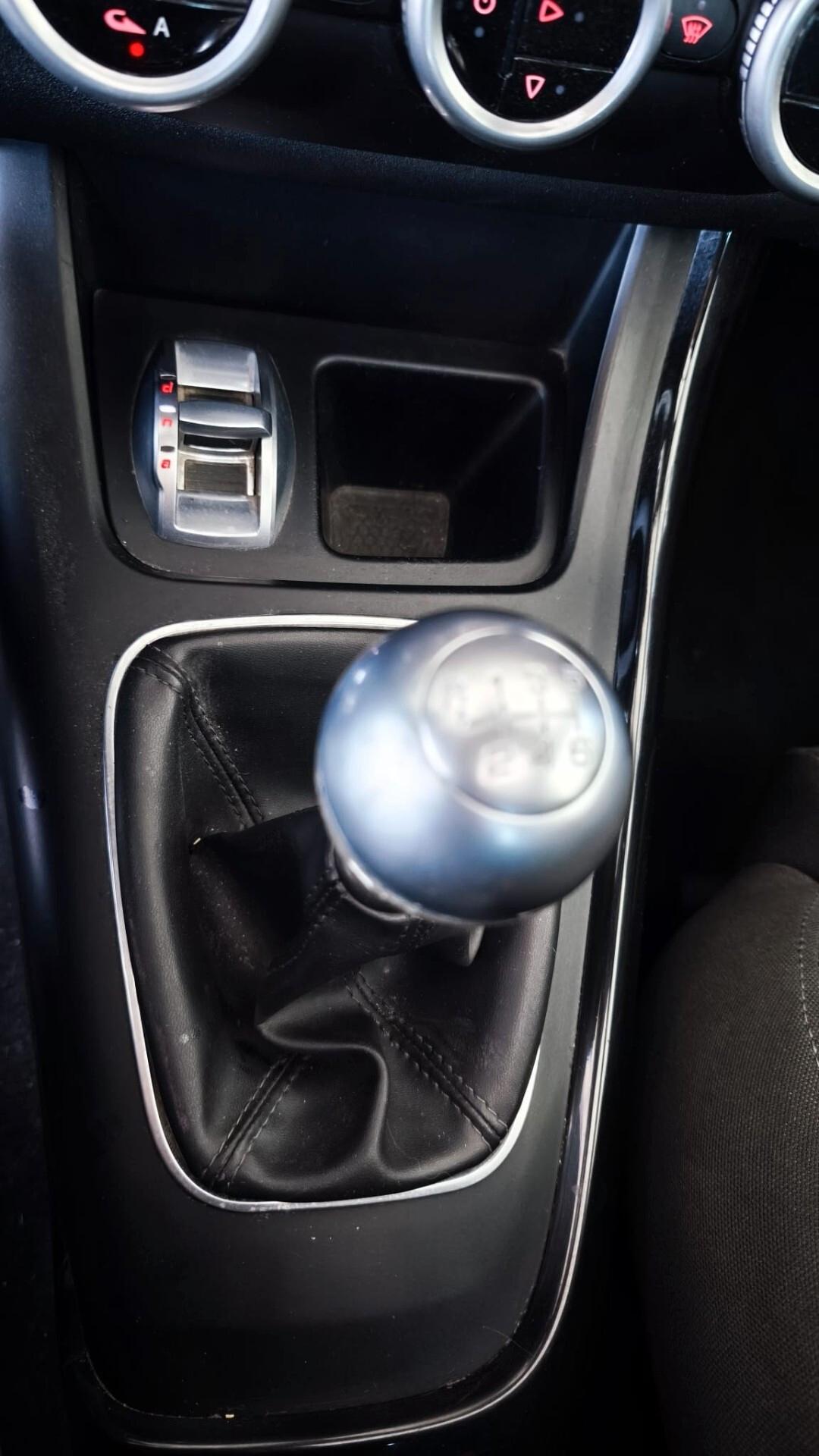 Alfa Romeo Giulietta 1.6 JTDm-2 105 CV Exclusive