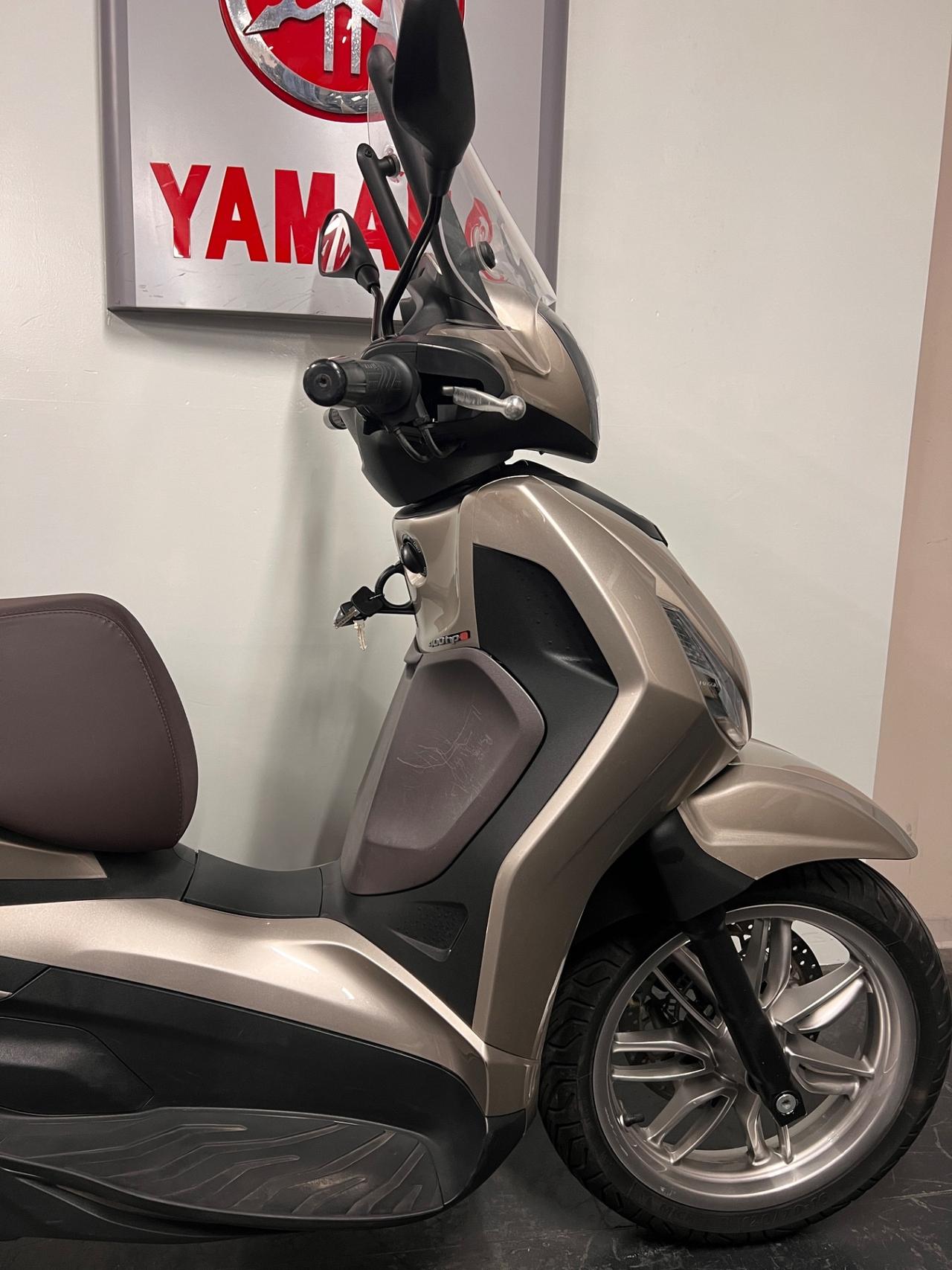 Piaggio Beverly 400 HPE