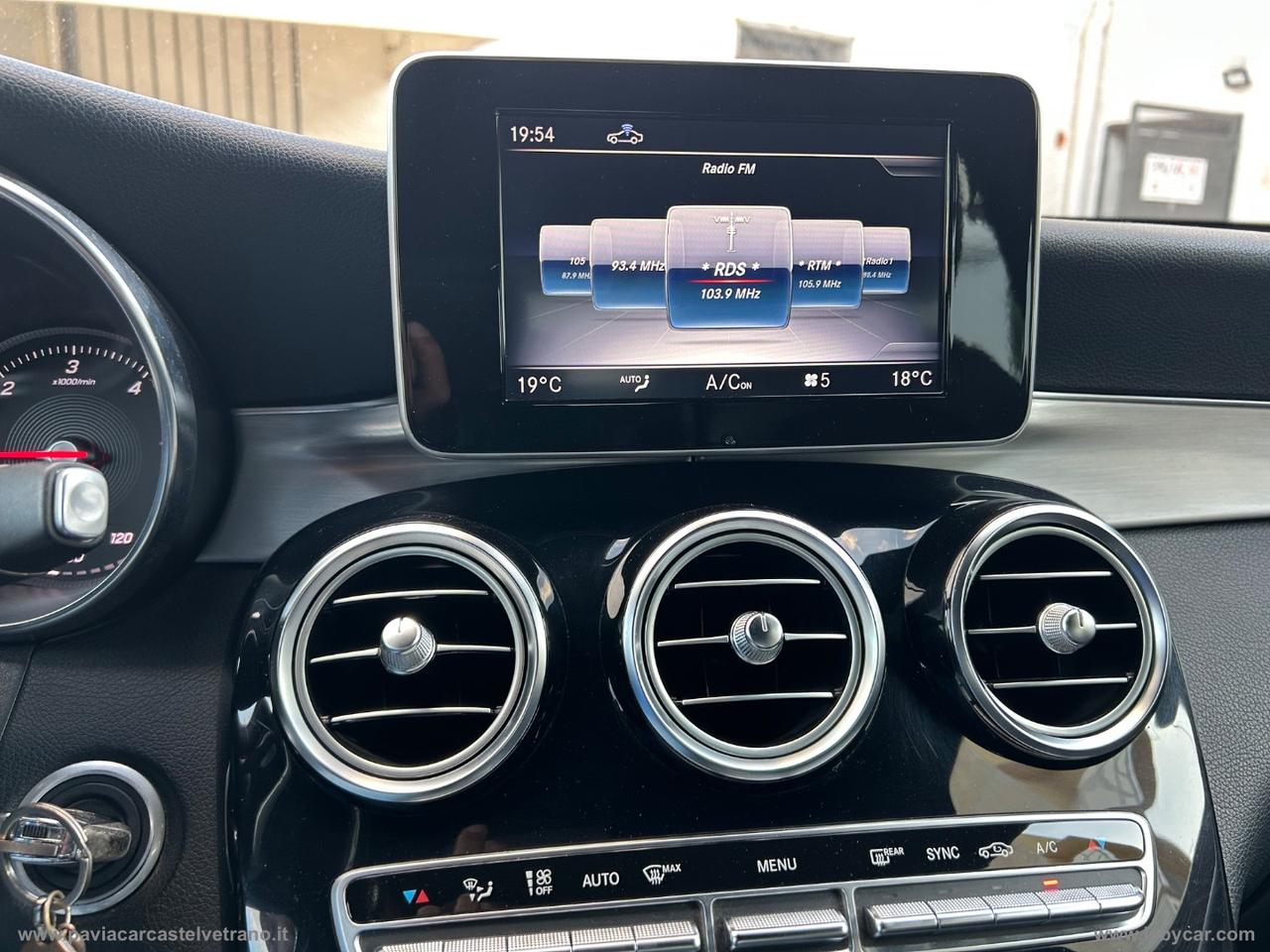 MERCEDES-BENZ GLC 220 d 4Matic Premium