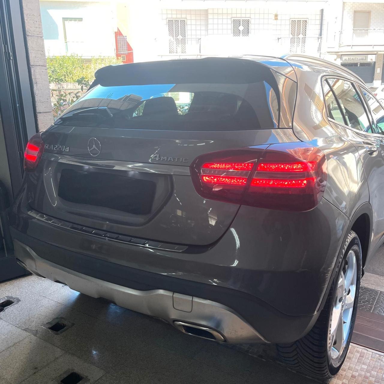 Mercedes-Benz GLA 220 d 170cv 4Matic Sport