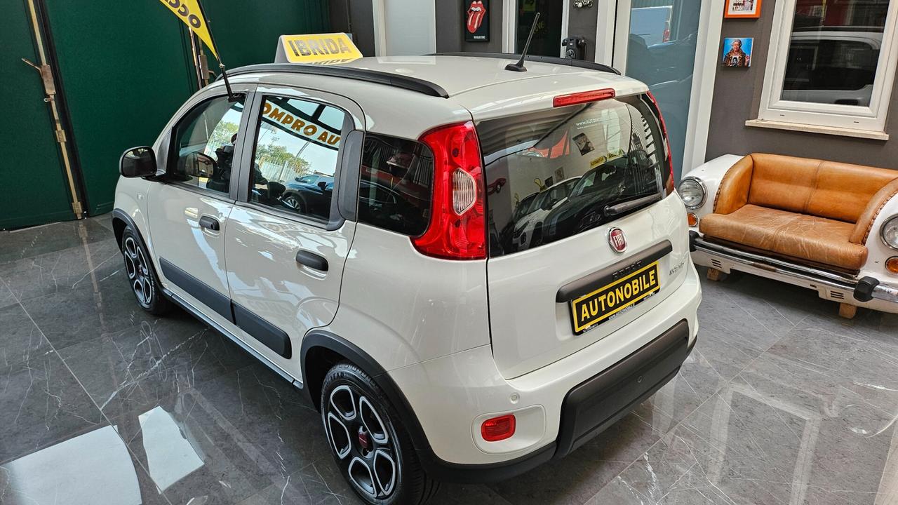 Fiat Panda 1.0 IBRIDA city life Targa GH966MR