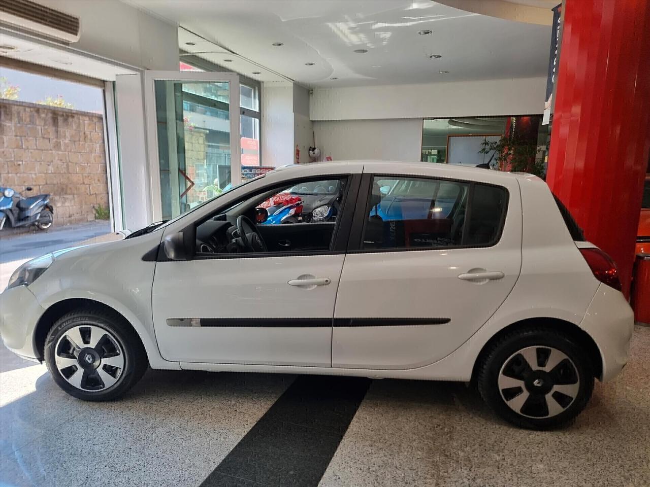 Renault Clio 1.2 16 V 5 porte Dynamique