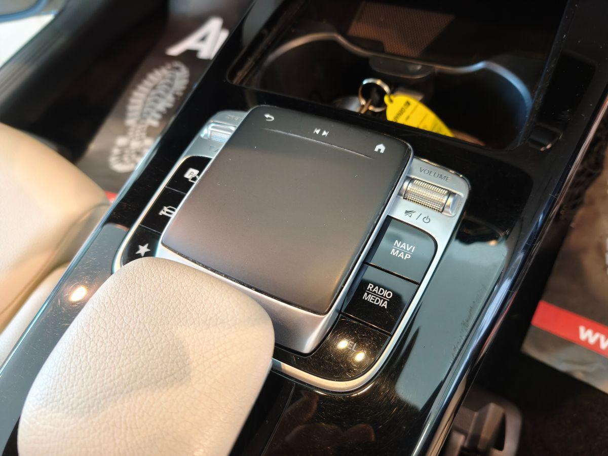 MERCEDES Classe A 180 d Auto Premium Pelle Led solo 96.000km