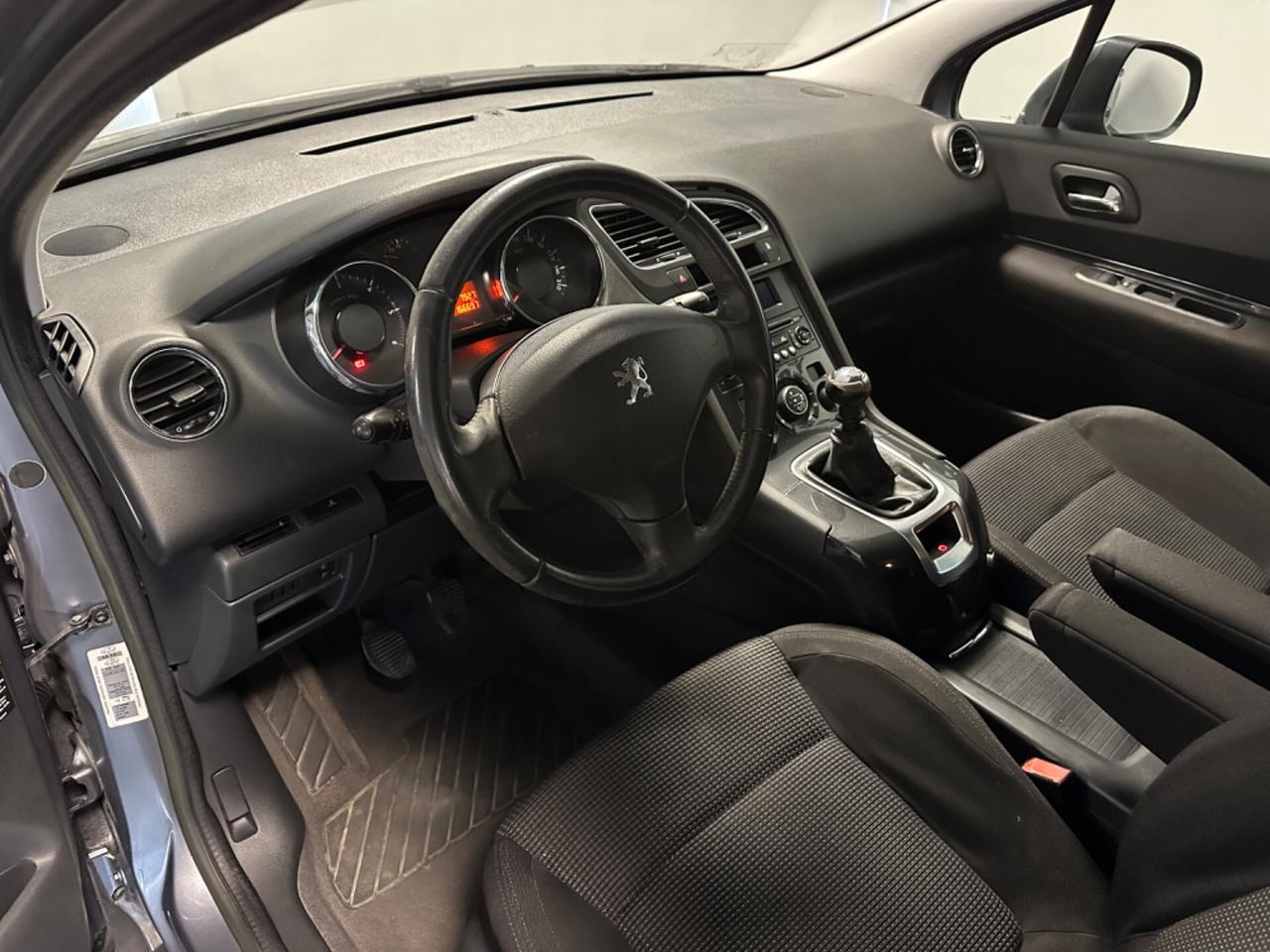 Peugeot 5008 1.6 HDi 112CV MULTISPAZIO UNIPRO