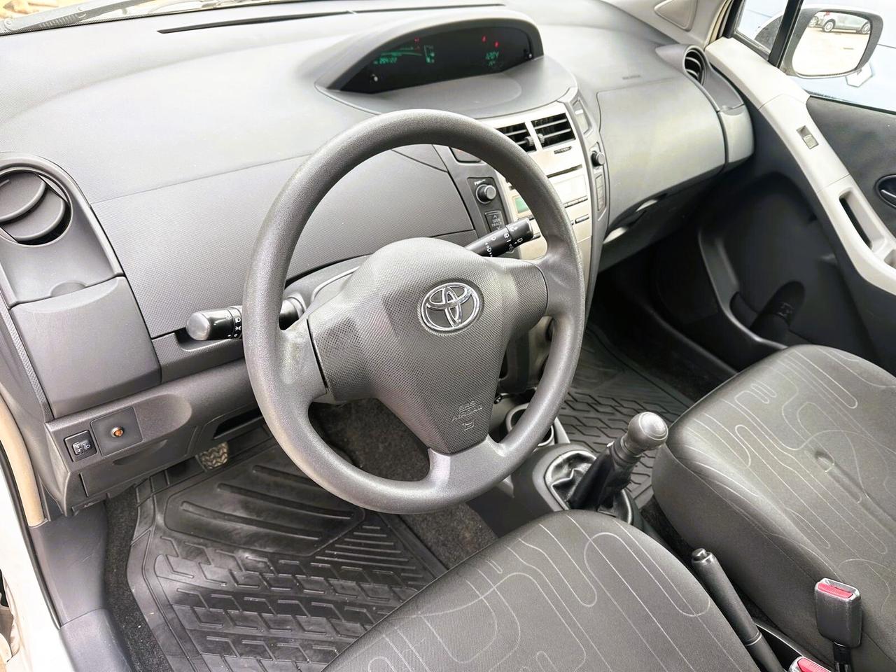 Toyota Yaris 1.0 GPL
