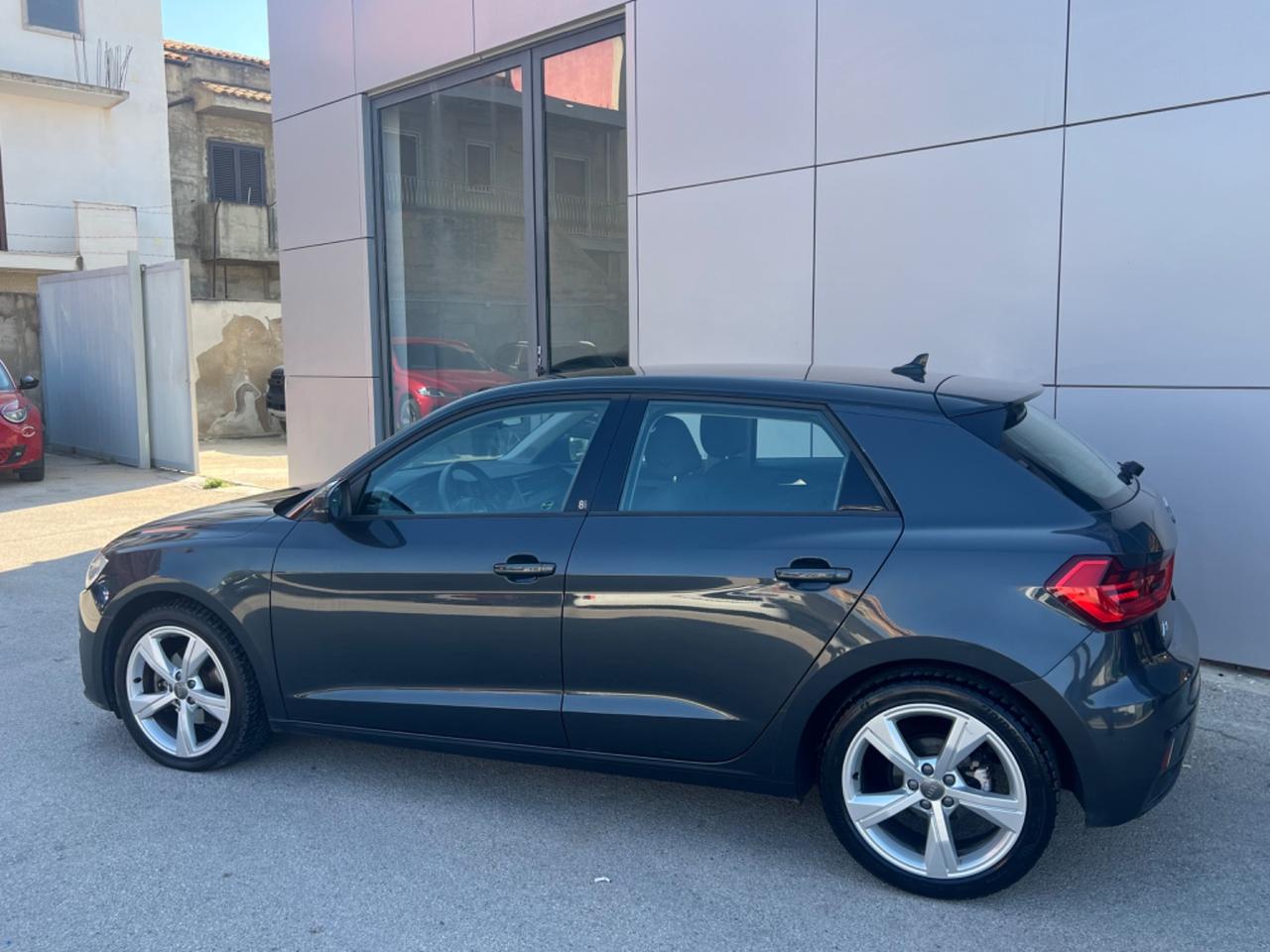 Audi A1 Sportback 30 1.0 tfsi 116cv s-tronic