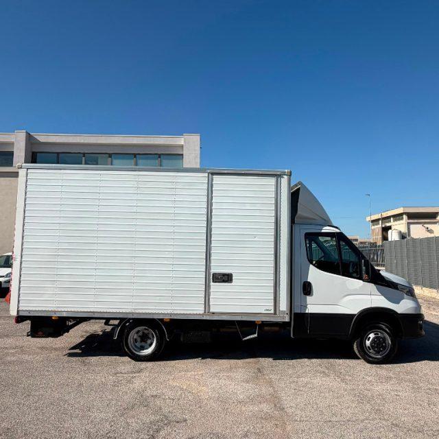 IVECO DAILY 35C14 BOX CON SPONDA 3 POSTI - 2024