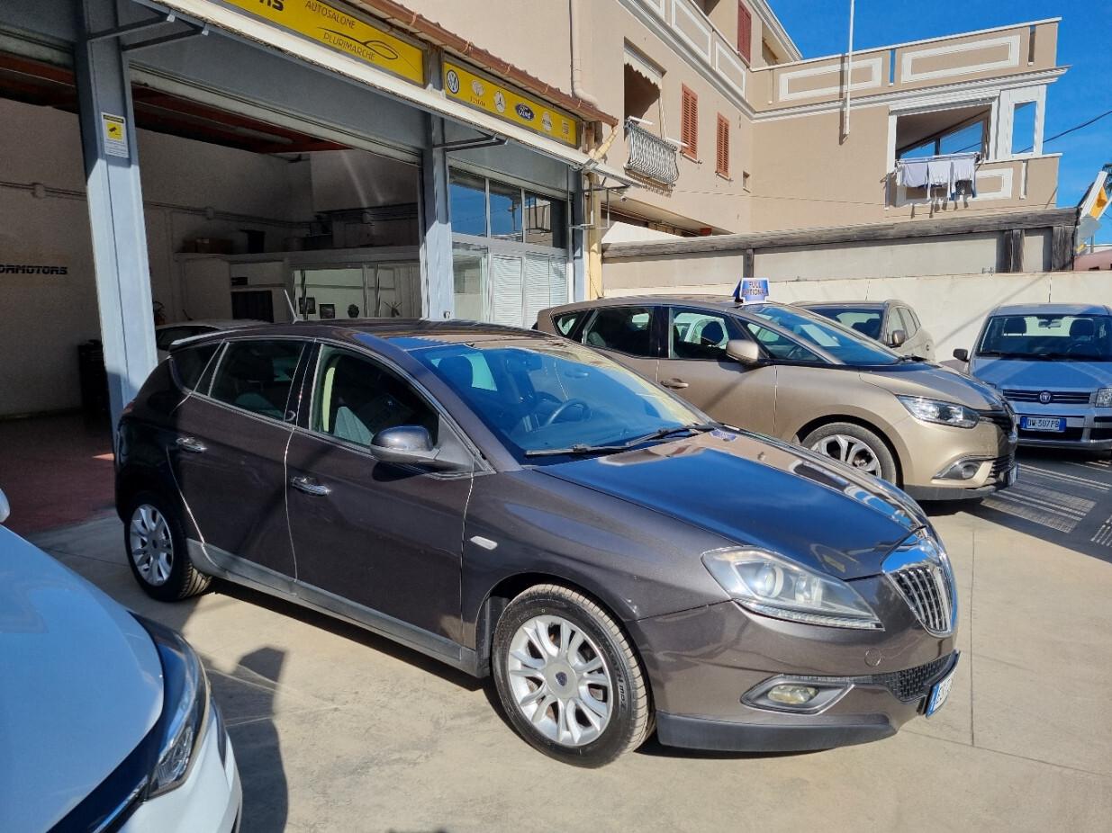 Lancia Delta 1.6 MJT DPF Silver 120 CV NAVI/CERCHI