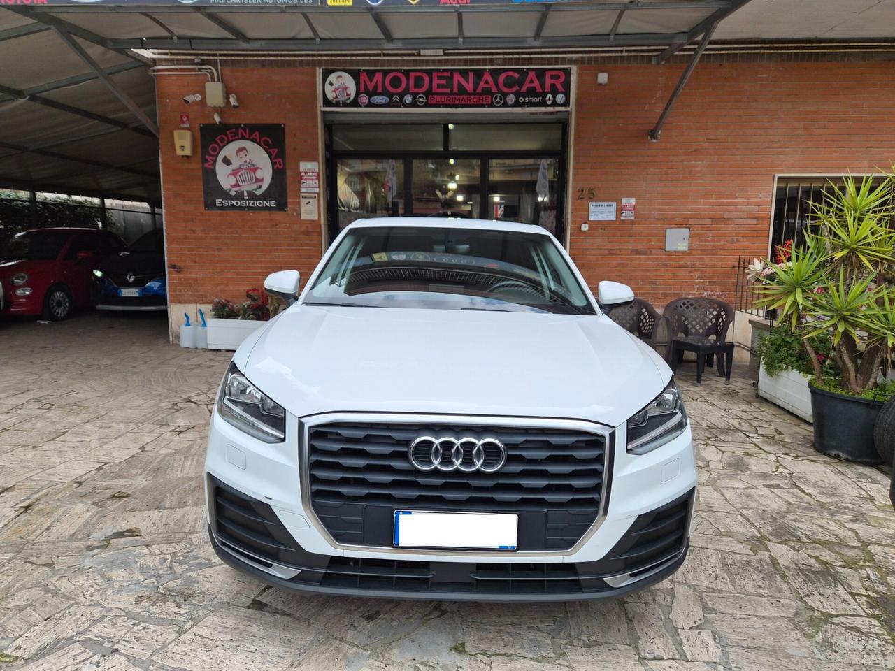 Audi Q2 30 TDI S tronic Business Design