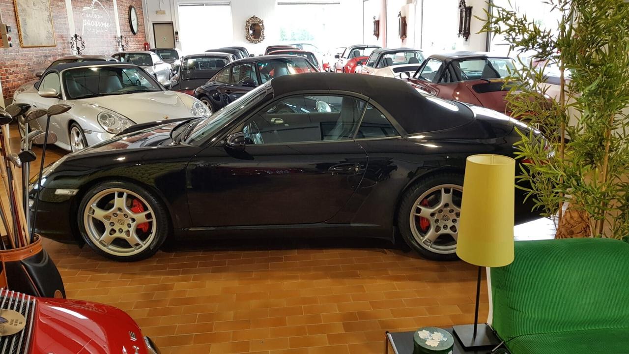 Porsche 997 911 Porsche Carrera S Cabrio Book service 70000KM