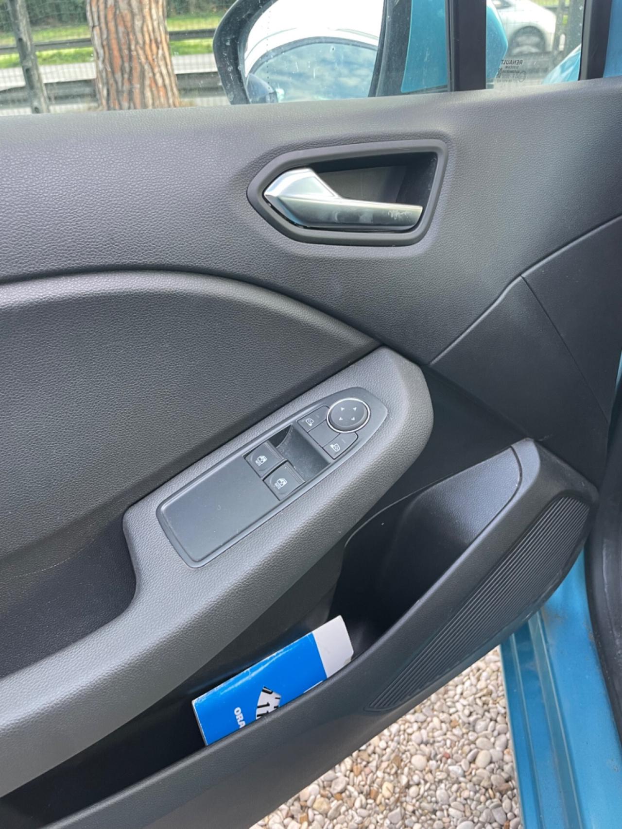 Renault Clio Hybrid E-Tech 140 CV 5 porte Intens