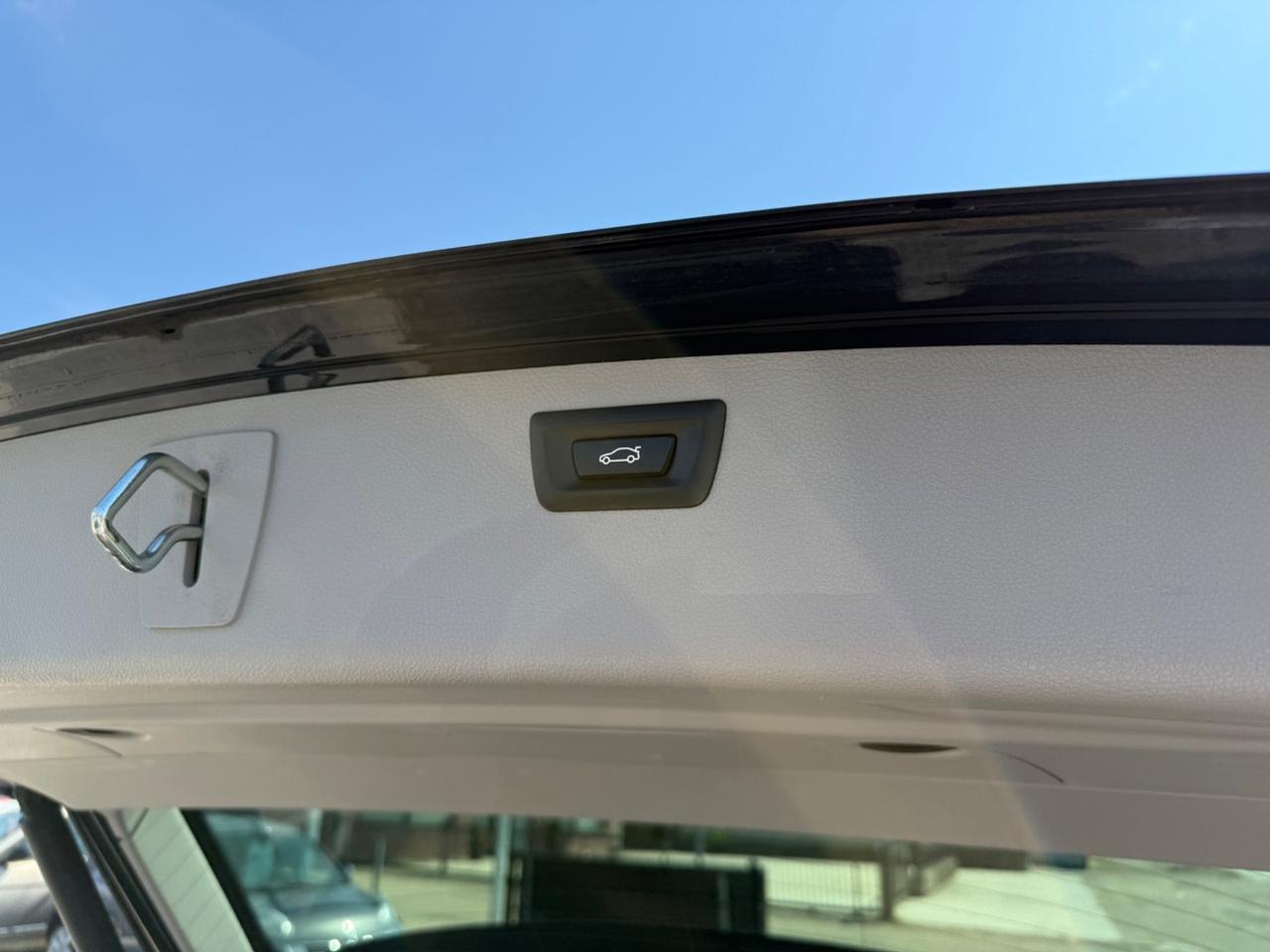 Bmw 320d xDrive Touring Sport -TETTO APRIBILE, CERCHI 19