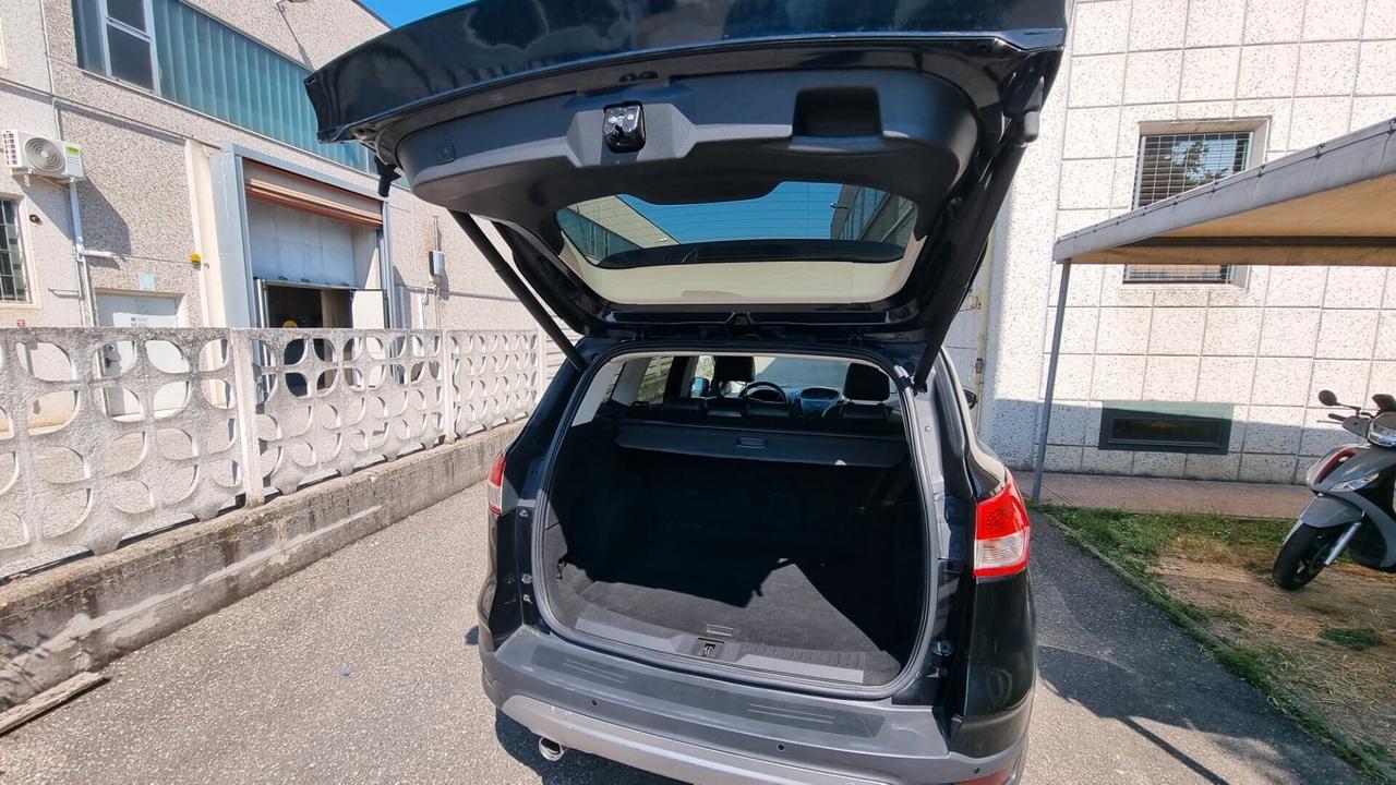 Ford Kuga 2.0 TDCI 150 CV S&S 4WD Powershift Titanium