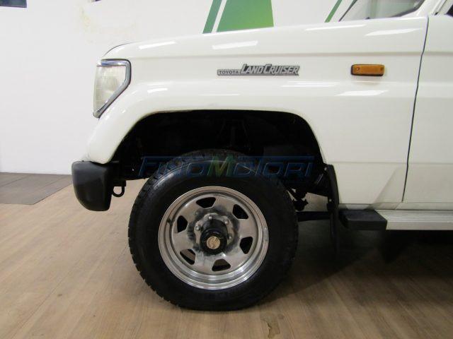 TOYOTA Land Cruiser II 2.4 turbodiesel LJ70 LX 4WD