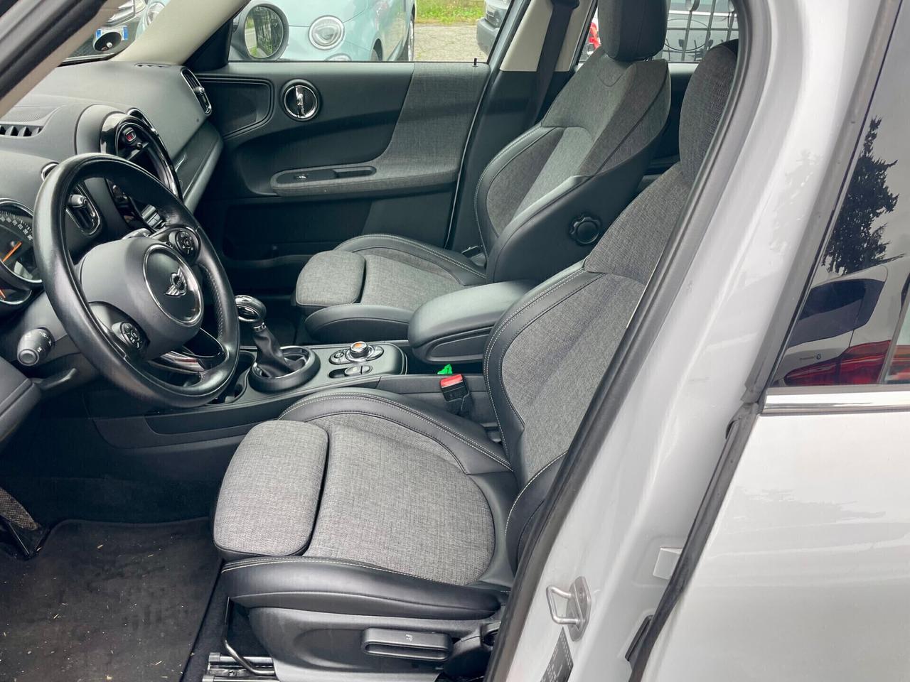 Mini Cooper D Countryman Mini 2.0 Cooper D Business Countryman Automatica