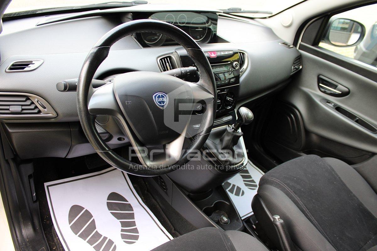 LANCIA Ypsilon 0.9 TwinAir 85 CV 5 porte S&S DFN Gold