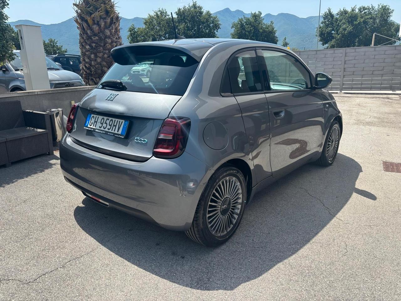Fiat 500e 3+1 42 kWh Icon