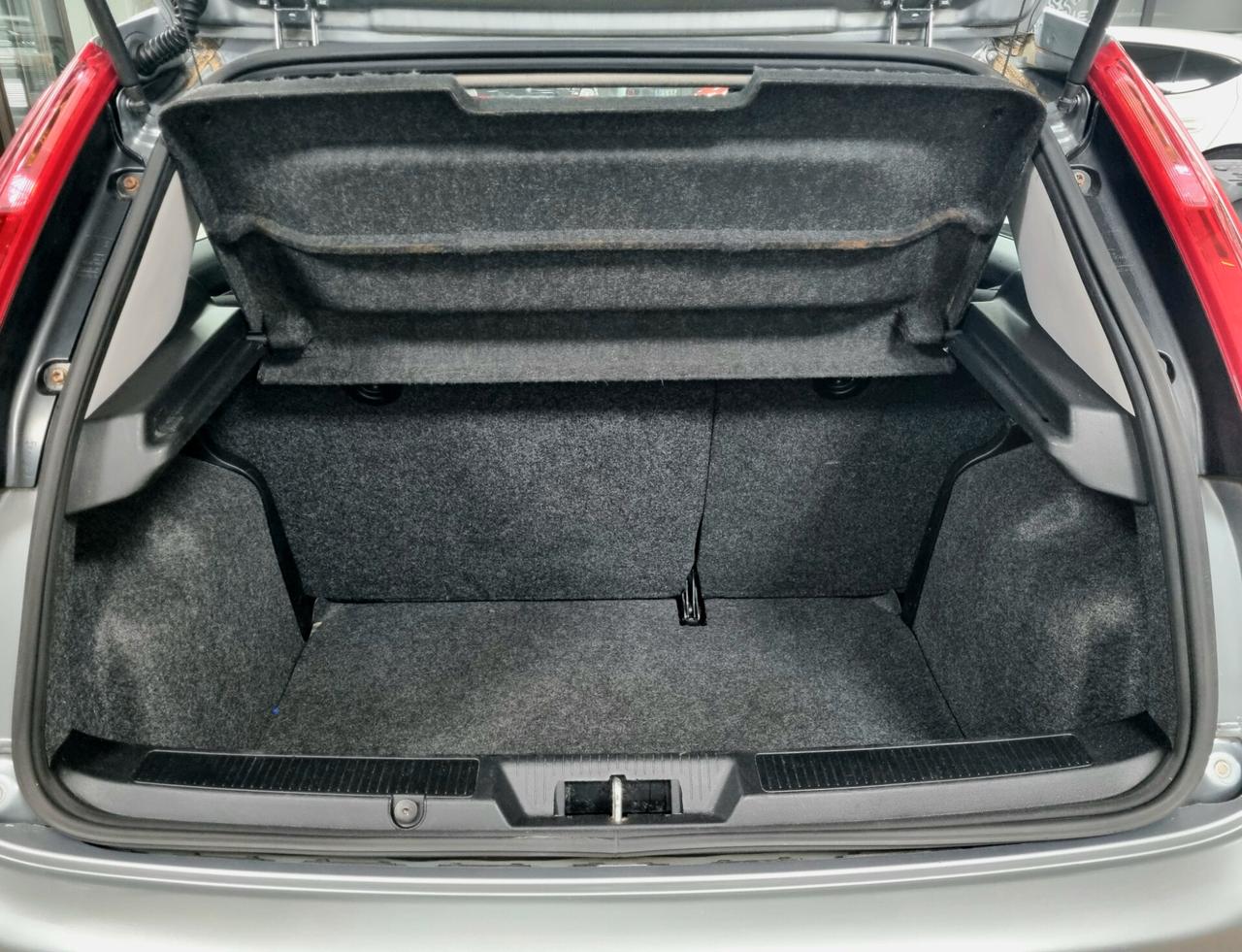 FIAT GRANDE PUNTO 1.2 BENZ/GPL 69CV 5p. ACTUAL