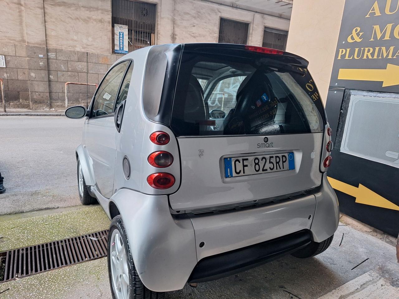 Smart 700 city-coupé pure (45 kW)