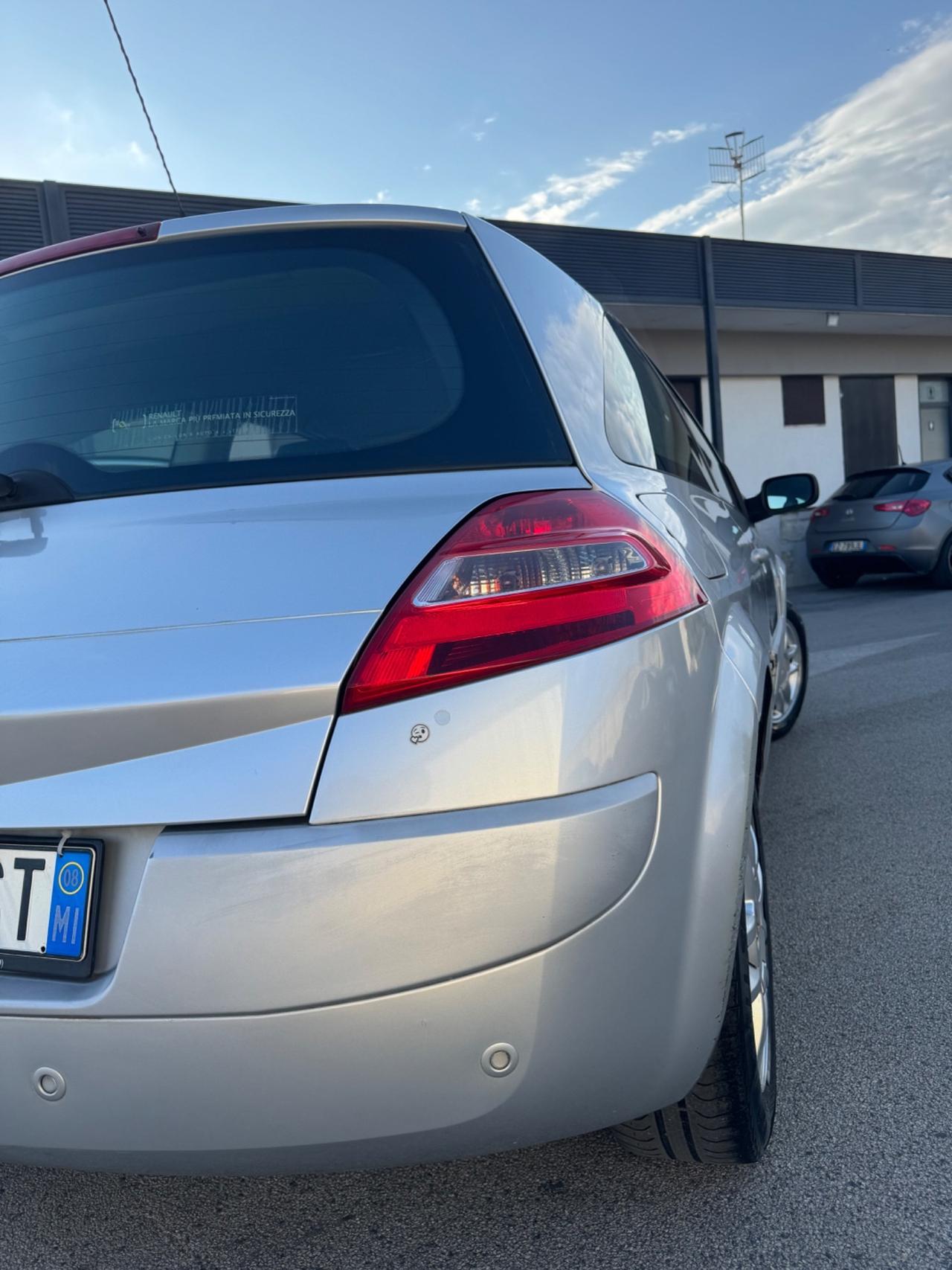 Renault Megane Mégane 1.6 3p Serie Speciale Exception